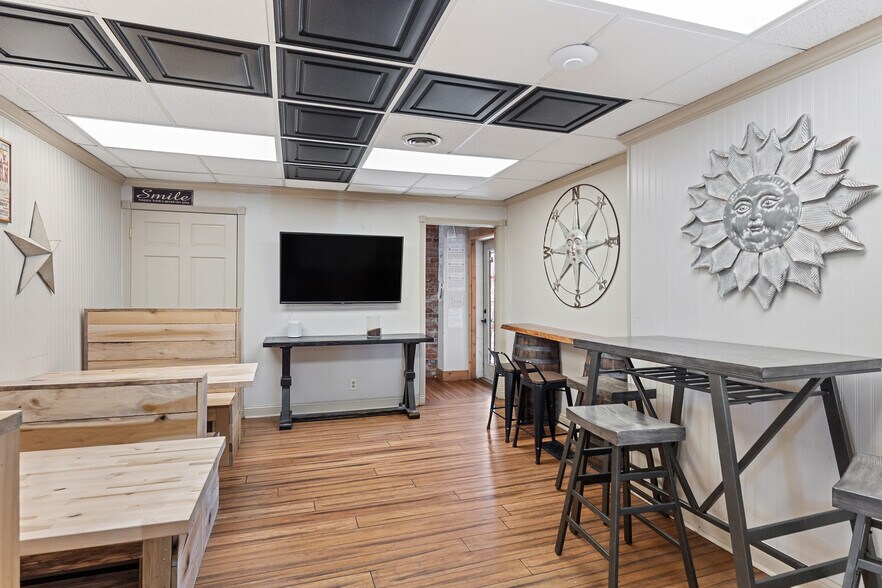 More Photos Of 97 E Main St, Batavia Office For Sale