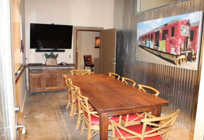 More Photos Of 610 S Park Ave, Tucson Loft Creative Space For Sale