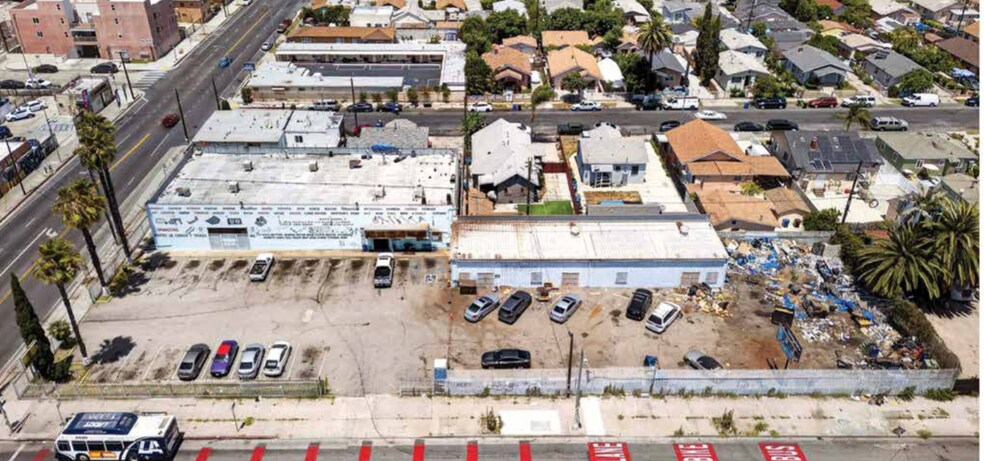 More Photos Of 7118 S Main St, Los Angeles Land For Sale