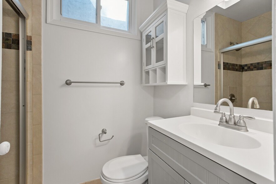 More Photos Of 4500-4504 Macarthur Blvd NW, Washington Apartments For Sale