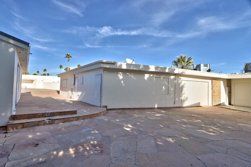 More Photos Of 2249 N Palm Canyon Dr, Palm Springs Hotel For Sale