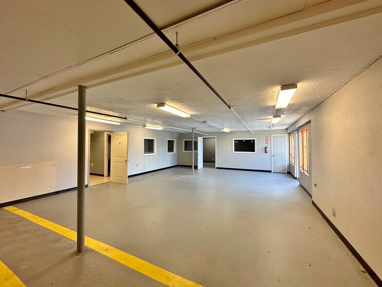 More Photos Of 3105 E Reno Ave, Oklahoma City Warehouse For Sale