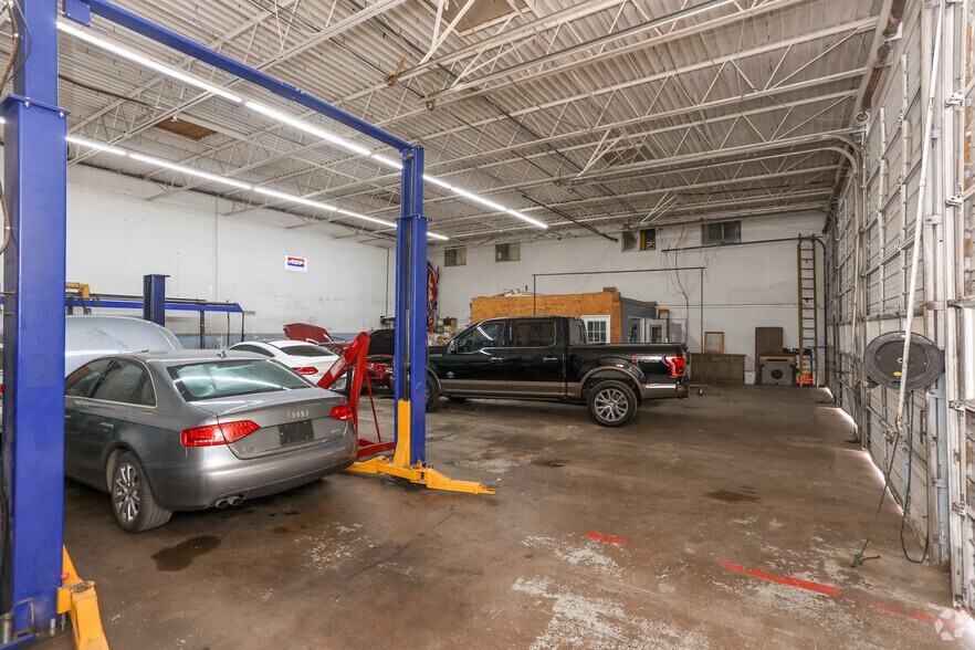 More Photos Of 12113 Garland Rd, Dallas Auto Repair For Sale