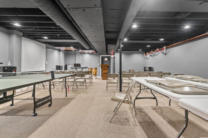 More Photos Of 2450 Pontoon Rd, Granite City Religious Facility For Sale