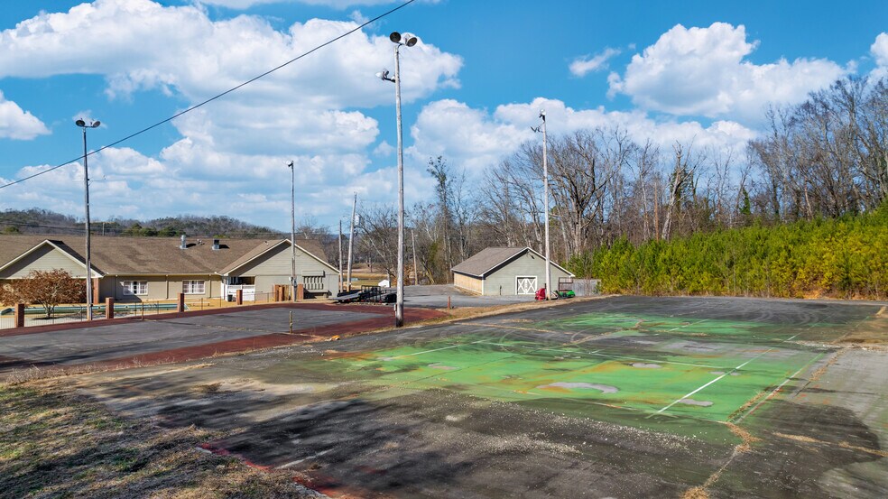 More Photos Of 502 Crystal Lake Dr NE, Fort Payne Golf Course Driving Range For Sale
