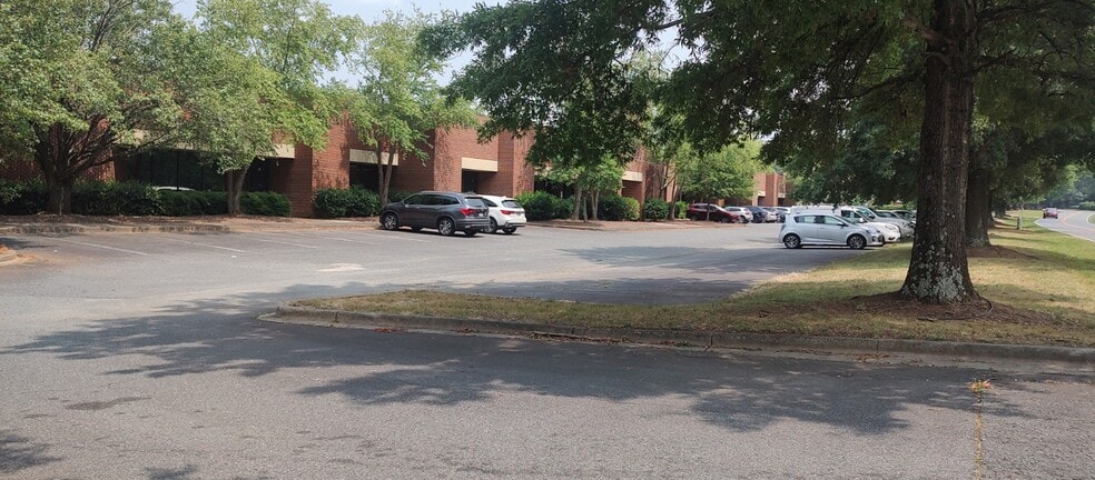 More Photos Of 4700 Lebanon Rd, Mint Hill Business Park For Lease