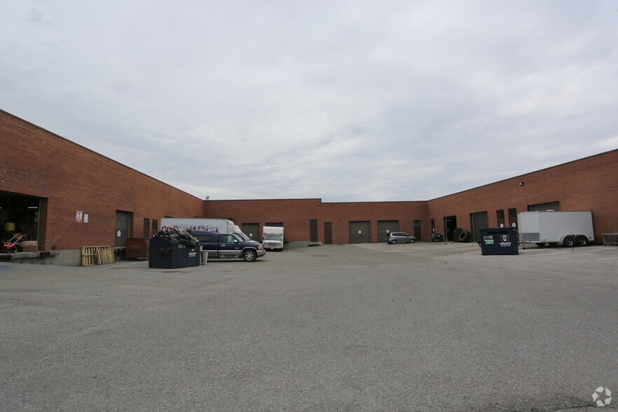 More Photos Of 1020 Brock Rd, Pickering Showroom For Lease