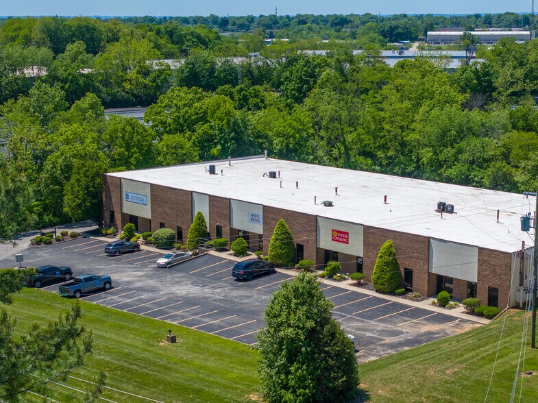 More Photos Of 1730-1762 Watterson Trl, Louisville Light Distribution For Lease