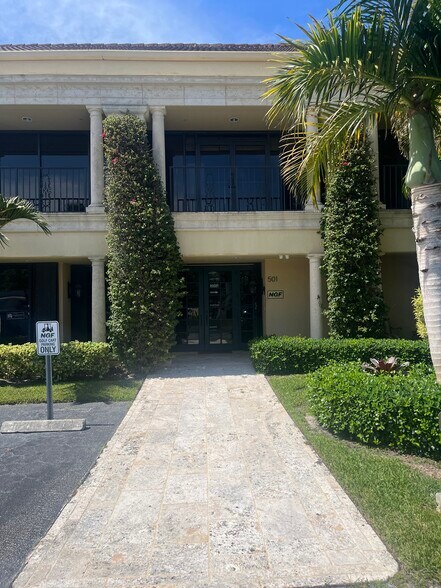 More Photos Of 501 N Highway A1A, Jupiter Loft Creative Space For Lease