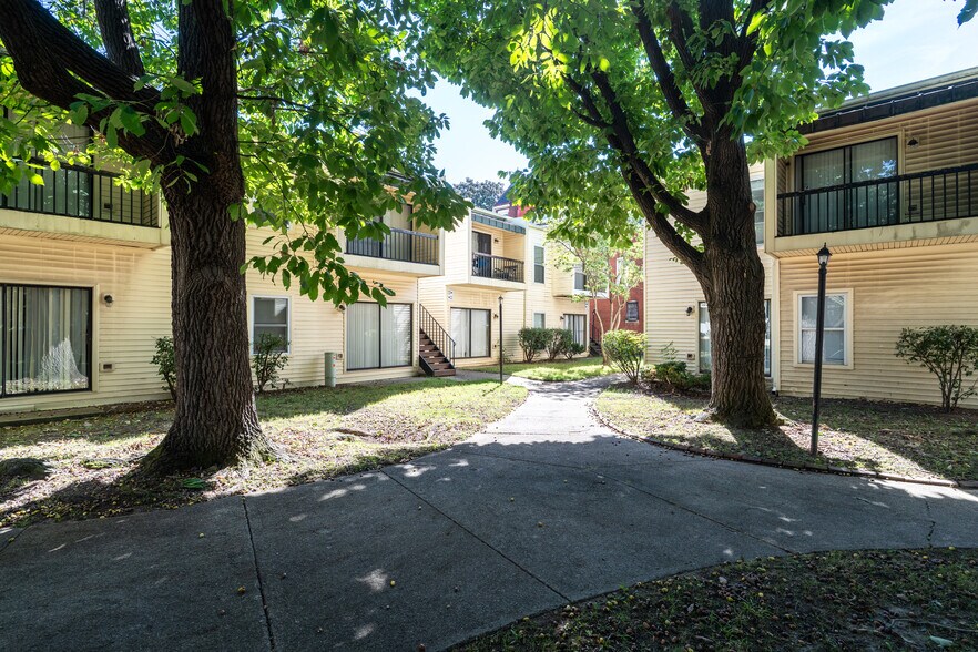 More Photos Of 1630 S 2nd St, Louisville Apartments For Sale