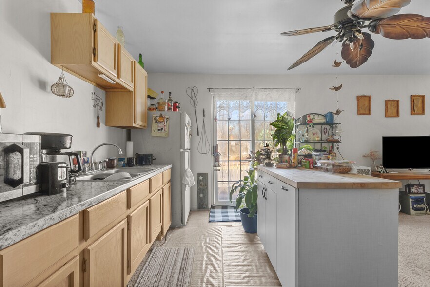 More Photos Of 39918 93rd St, Genoa City General Retail For Sale