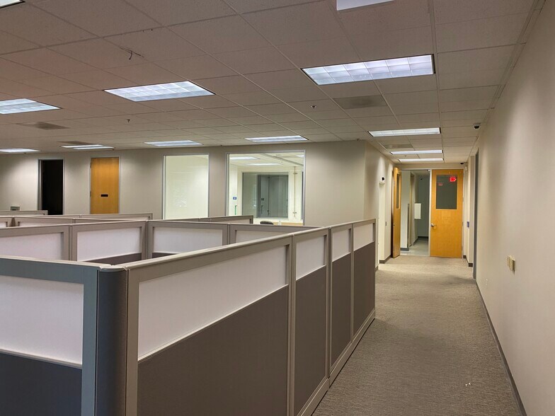 More Photos Of 8845 Irvine Center Dr, Irvine Office For Lease