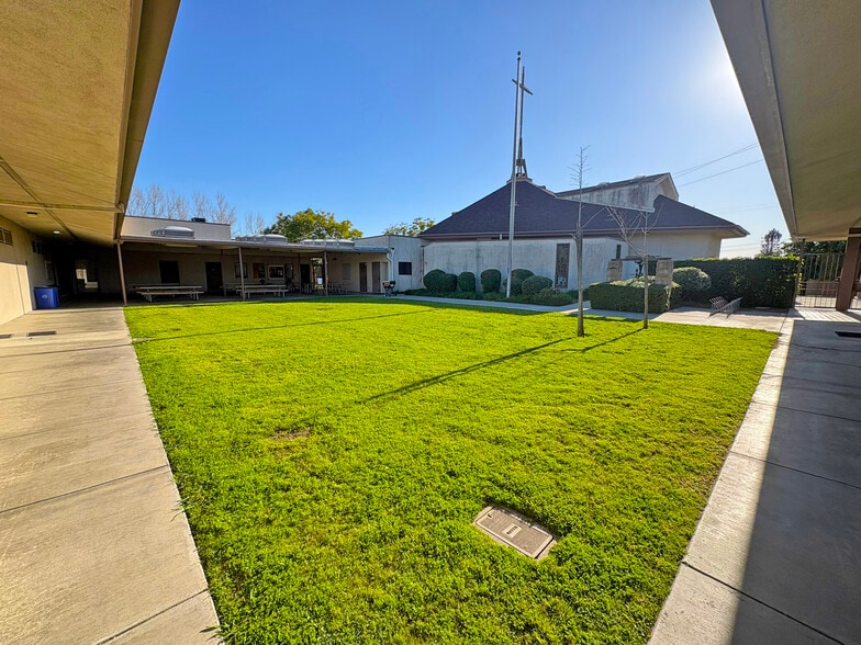 More Photos Of 4900 Kings Row, El Monte Religious Facility For Sale