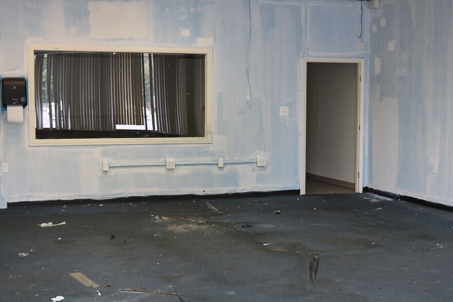 More Photos Of 1234 US Highway 70 SW, Hickory Storefront For Lease