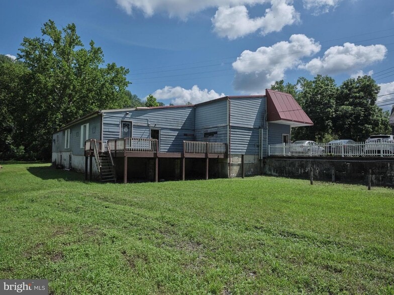 More Photos Of 9755 Easton Rd, Kintnersville Restaurant For Sale