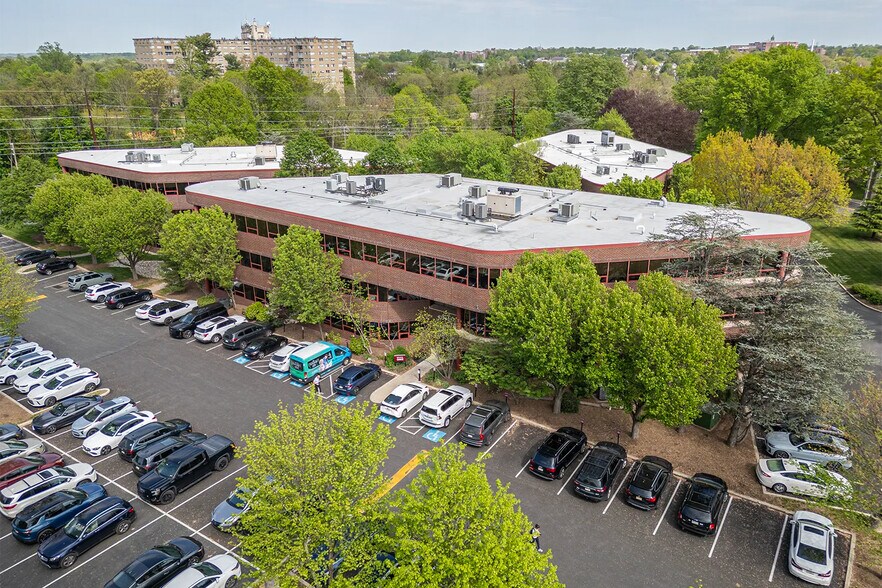 Primary Photo Of 919 Conestoga Rd, Bryn Mawr Office For Lease