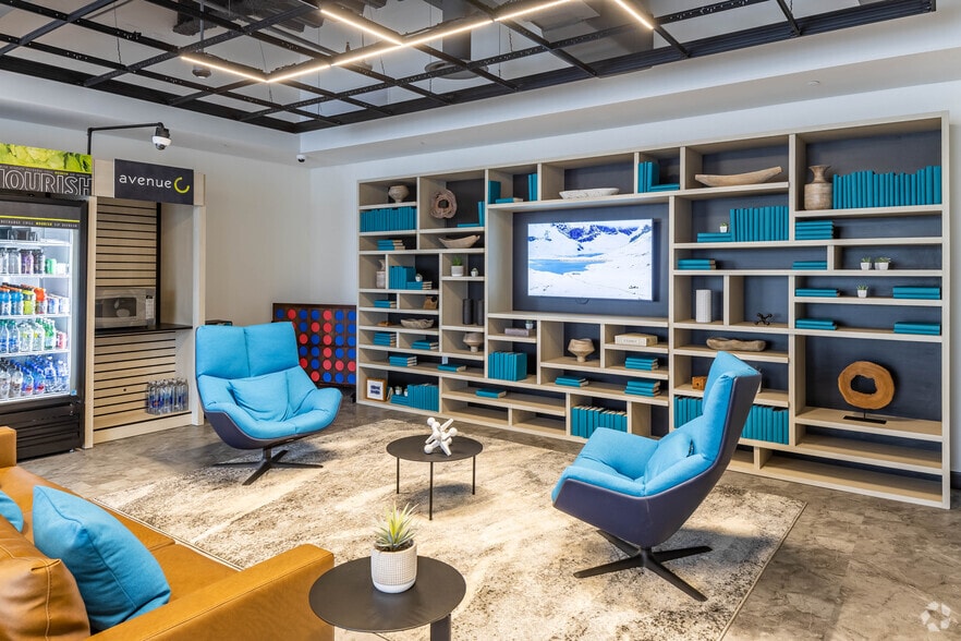 More Photos Of 9725 NW 117th Ave, Medley Unknown For Lease