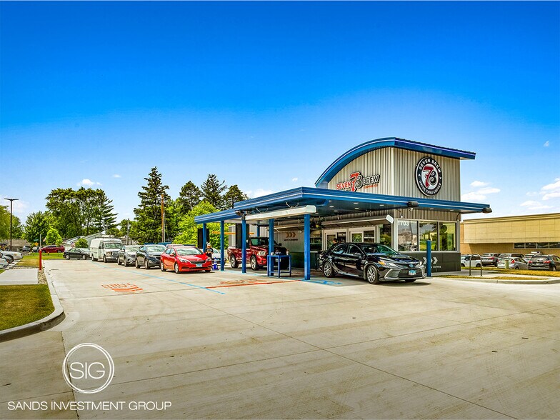 Primary Photo Of 1703 W Springfield Ave, Champaign Restaurant For Sale