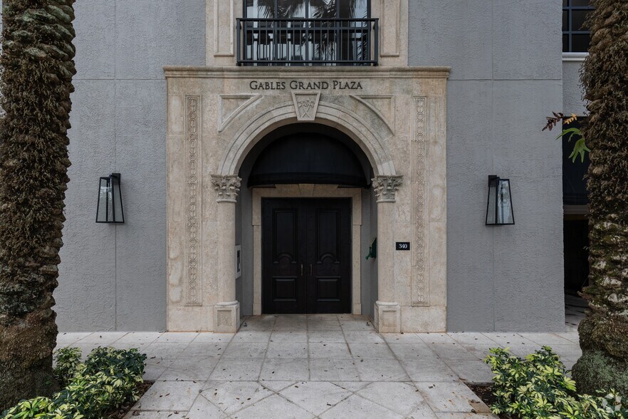 More Photos Of 353-383 Aragon Ave, Coral Gables Apartments For Lease