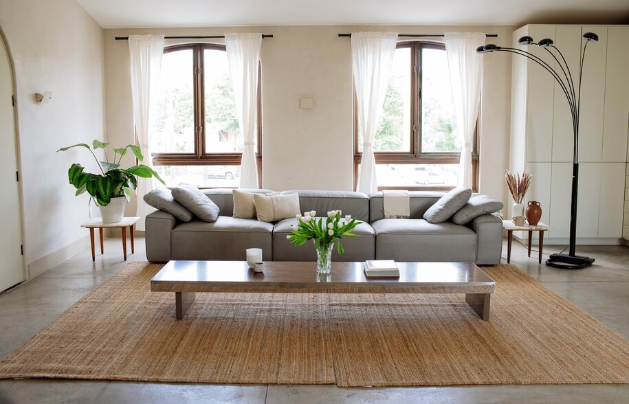 More Photos Of 7494 Santa Monica Blvd, West Hollywood Hotel For Sale