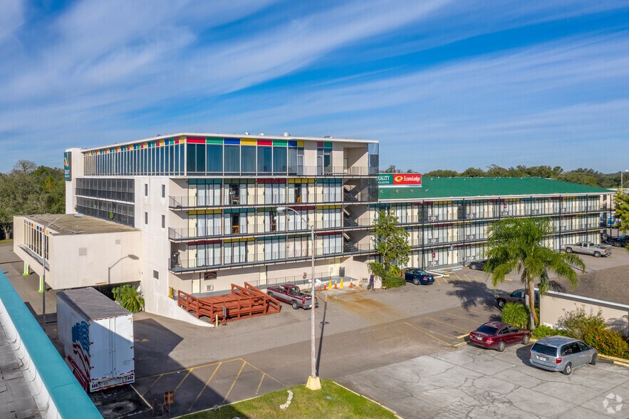 More Photos Of 5665 Cypress Gardens Blvd, Winter Haven Hotel For Lease