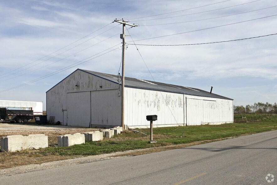 More Photos Of 14 Keeteman Rd, Old Monroe Warehouse For Lease