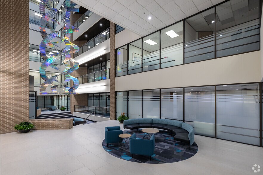 More Photos Of 13105 Northwest Fwy, Houston Office For Lease