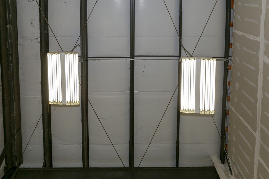 More Photos Of 128 Heron Way, Merced Light Manufacturing For Lease