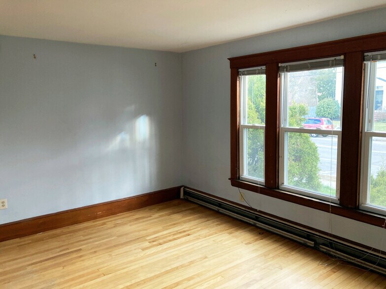 More Photos Of 311 Main St, Westbrook Multifamily For Sale