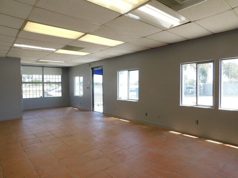 More Photos Of 7910-7916 Garvey Ave, Rosemead Auto Dealership For Lease