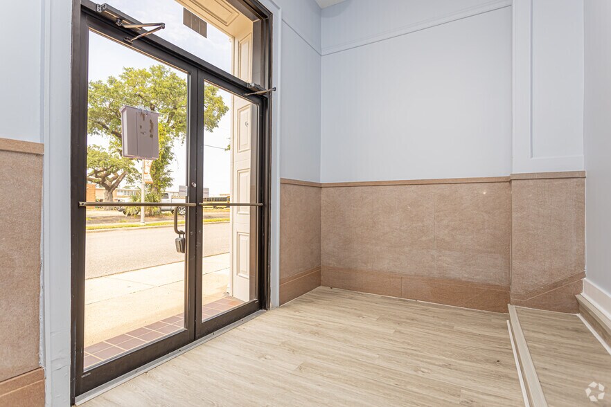 More Photos Of 535 Delmas Ave, Pascagoula Office For Lease