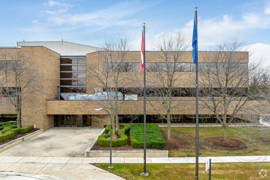 More Photos Of 950 Stephenson Hwy, Troy Loft Creative Space For Lease