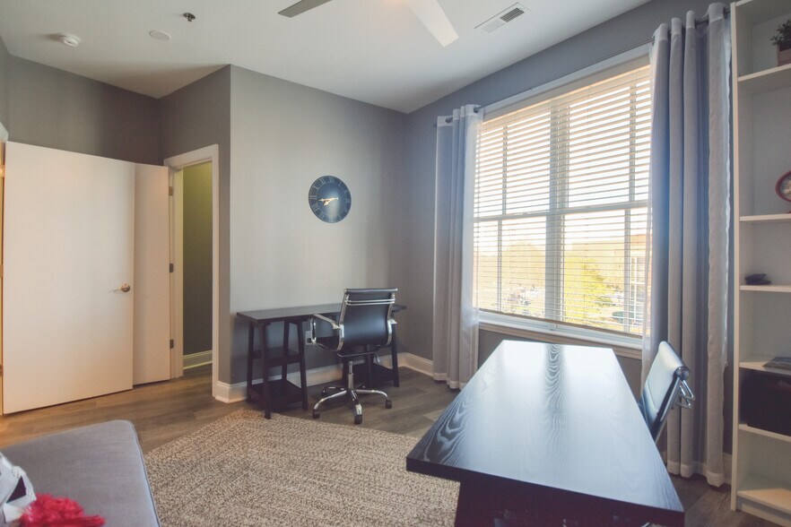 More Photos Of 19701 Bethel Church Rd, Cornelius Office For Sale