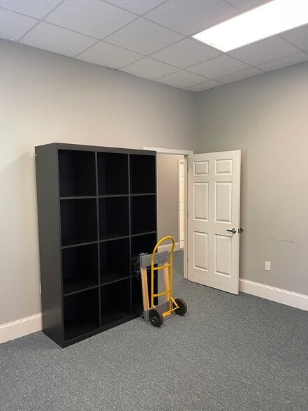 More Photos Of 335 Roselane St NW, Marietta Medical For Lease