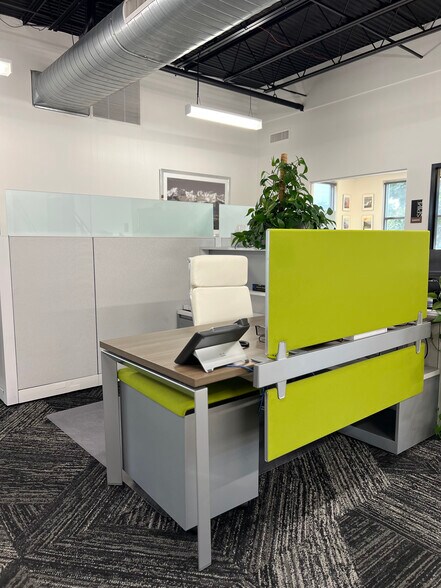 More Photos Of 2000 W Hamilton Pl, Englewood Office For Lease
