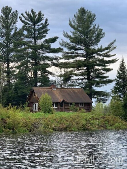 More Photos Of 26497 US-41, Covington Flex For Sale