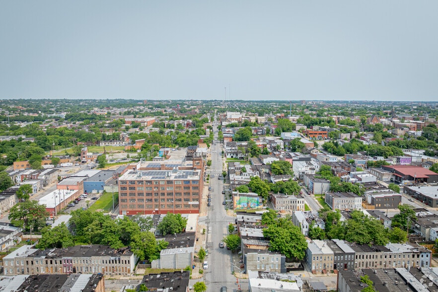 More Photos Of 208 S Pulaski St, Baltimore Light Manufacturing For Sale