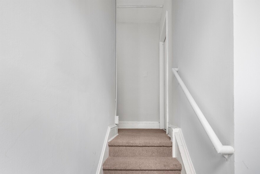 More Photos Of 7504 Zimmerman Ave, Pennsauken Apartments For Sale