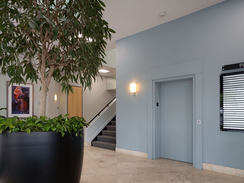 More Photos Of 7138 S Highland Dr, Salt Lake City Medical For Lease