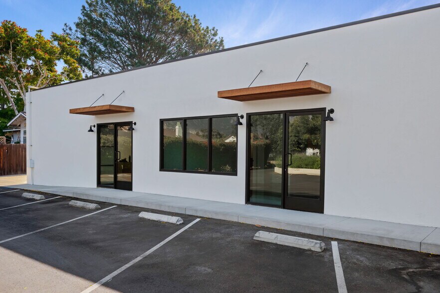 More Photos Of 5030-5036 Carpinteria Ave, Carpinteria Storefront Retail Office For Lease