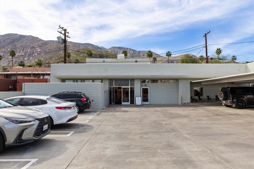 More Photos Of 383 N Indian Canyon Dr, Palm Springs Freestanding For Sale