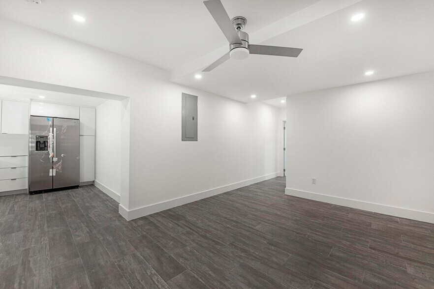 More Photos Of 10370 SW 24th St, Miami Apartments For Sale
