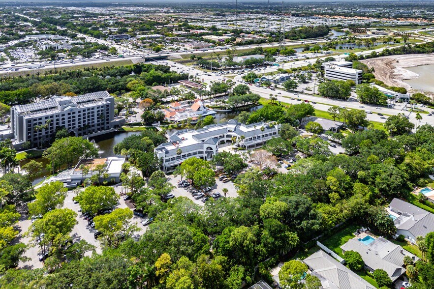More Photos Of 7820-7860 Glades Rd, Boca Raton Office For Lease