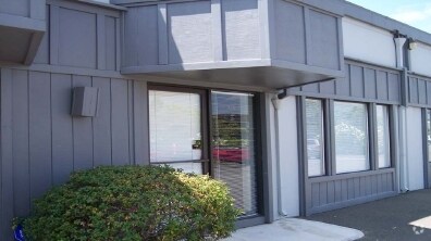 More Photos Of 22 Commercial Blvd, Novato Flex For Lease