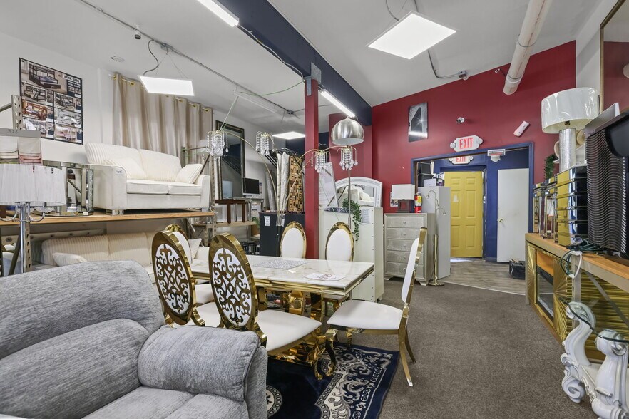 More Photos Of , Minneapolis General Retail For Sale