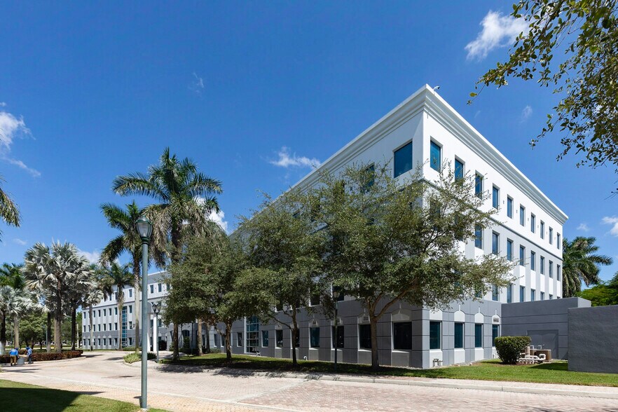 More Photos Of 9850 NW 41st St, Doral Office For Lease