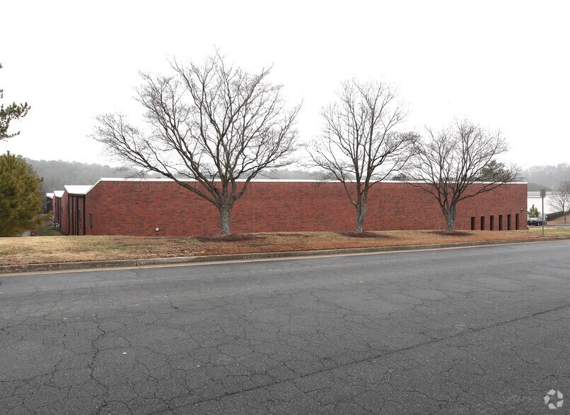 More Photos Of 850 Pickens Industrial Dr, Marietta Warehouse For Lease