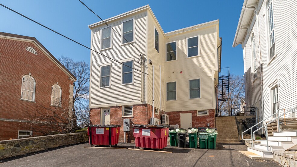 More Photos Of 29 N Main St, Ipswich Office For Sale