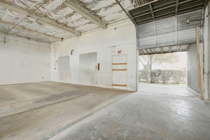 More Photos Of 9110 Dice Rd, Santa Fe Springs Warehouse For Sale