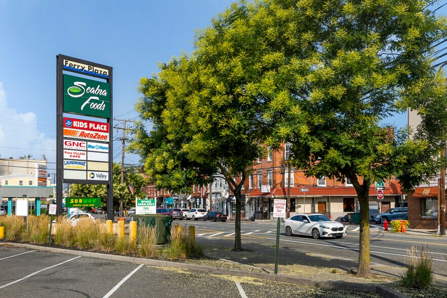 More Photos Of 281 Ferry St, Newark Unknown For Lease